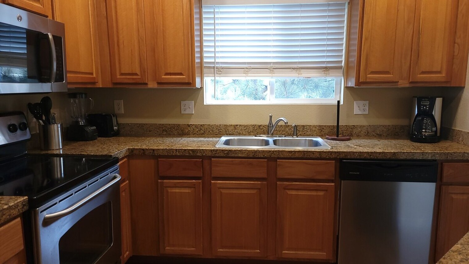 Building Photo - 4706 Copeland Cir