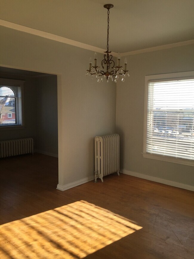 Building Photo - 109-111 Duplex