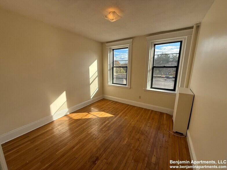 Building Photo - 1161 Commonwealth Ave