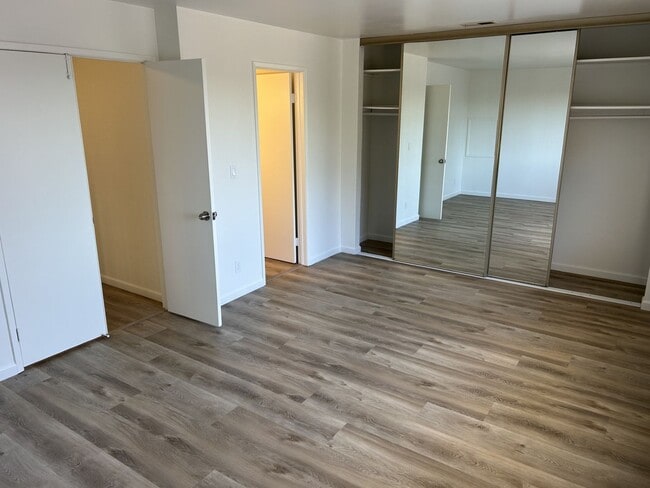 Building Photo - Remodeled 4 Bedroom, 2.5 Bath Home