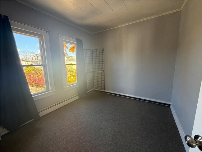 Building Photo - 112 High St