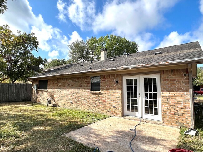 Building Photo - 947 Grand Jct Dr
