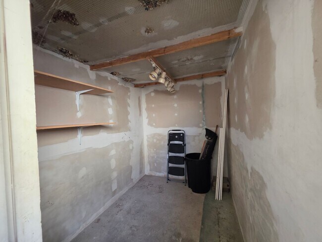 Building Photo - 1016 Todd Preis Dr