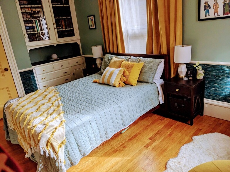 2nd floor bedroom - 38 Melville Ave