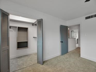 Building Photo - 3809 N Braeswood Blvd