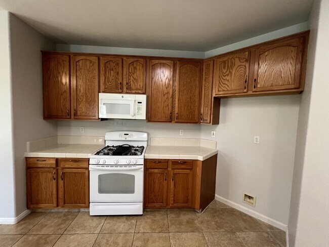 Building Photo - 1003 Duxbury Ct