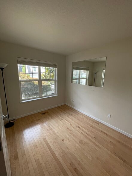 Building Photo - 16827 NW Arizona Dr