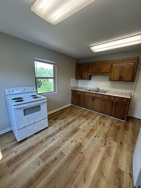 Building Photo - 6741 Ringgold Rd