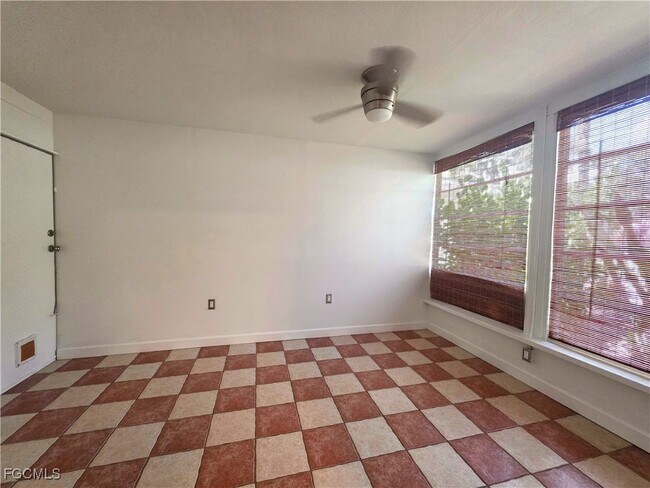 Building Photo - 1534 Avalon Pl