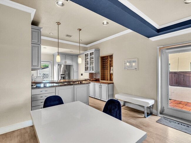 Building Photo - 436 38th St