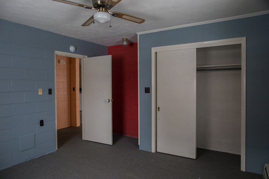 Bedroom 2 - 1399 North Carolina Hwy 105 Bypass