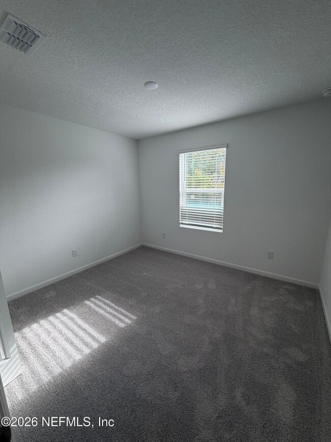 Building Photo - 539 Holly Lks Dr