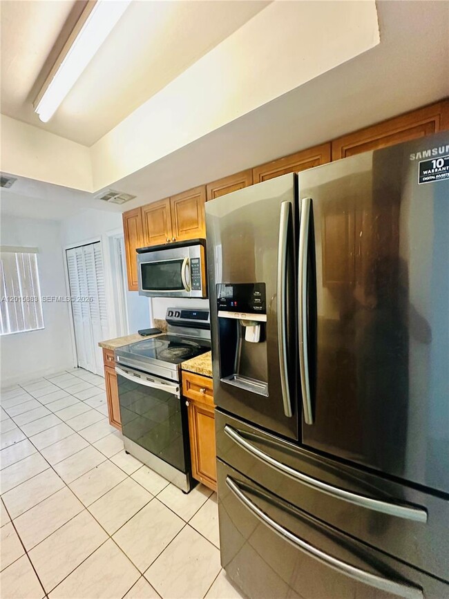 Building Photo - 4616 NW 39th St