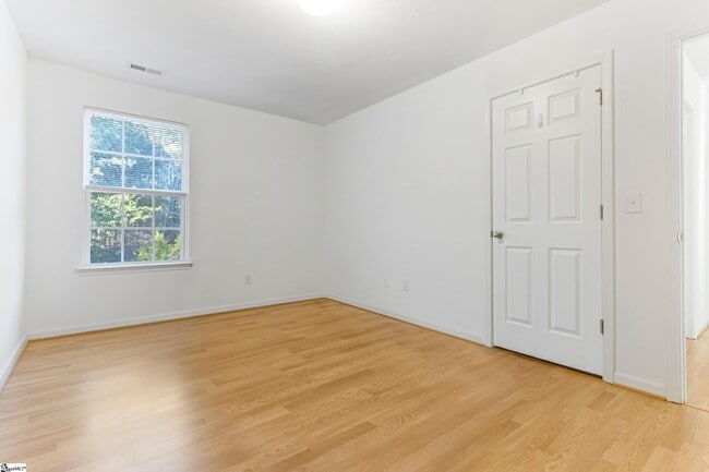 Building Photo - 301 Carnahan Dr