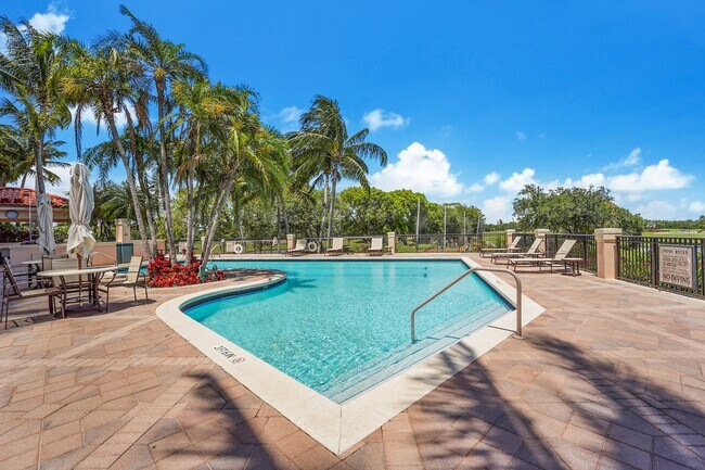 Building Photo - 13611 Deering Bay Dr