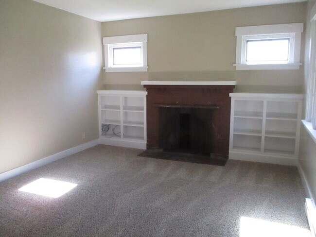 Building Photo - 466 25th Ave