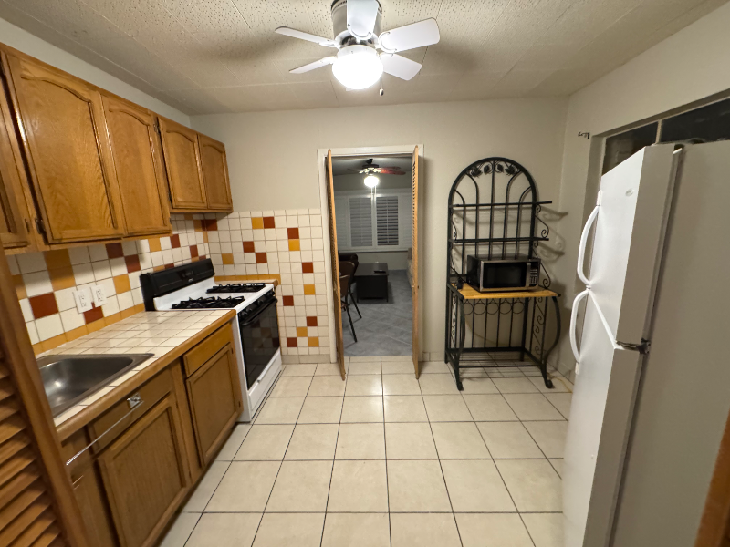 Building Photo - 608 Alicia Dr