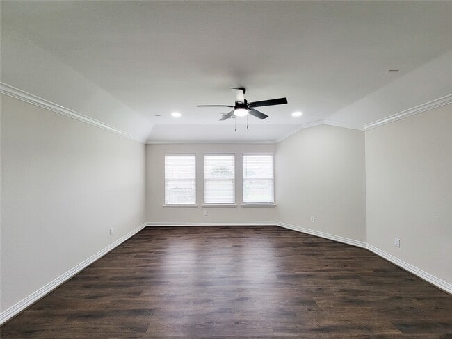 Building Photo - 21422 Beverly Chase Dr