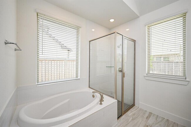 Building Photo - 18402 Mesquite Flts Trl