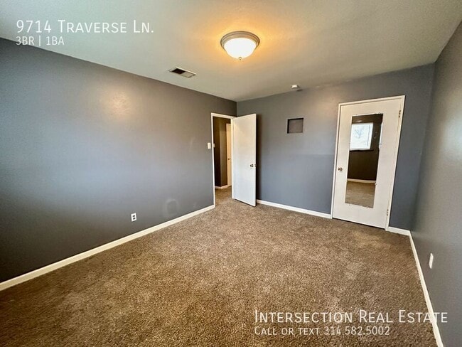 Building Photo - 9714 Traverse Ln