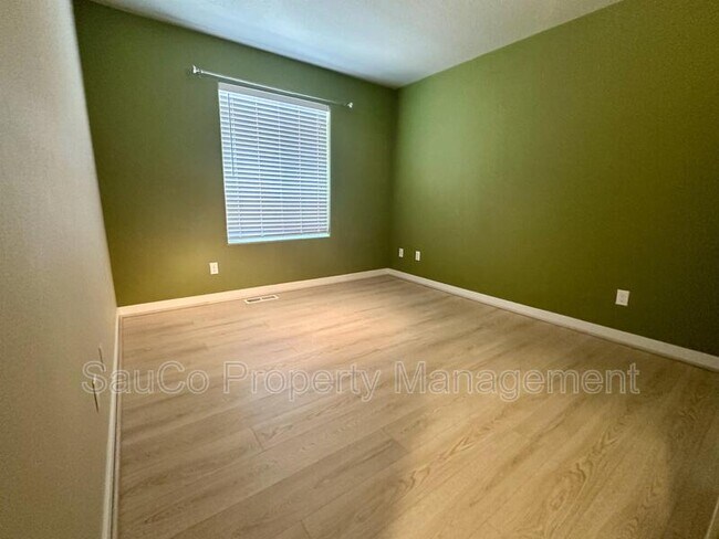 Building Photo - 456 SW 203rd Terrace