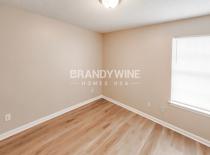 Building Photo - 4613 Sun Ridge Dr