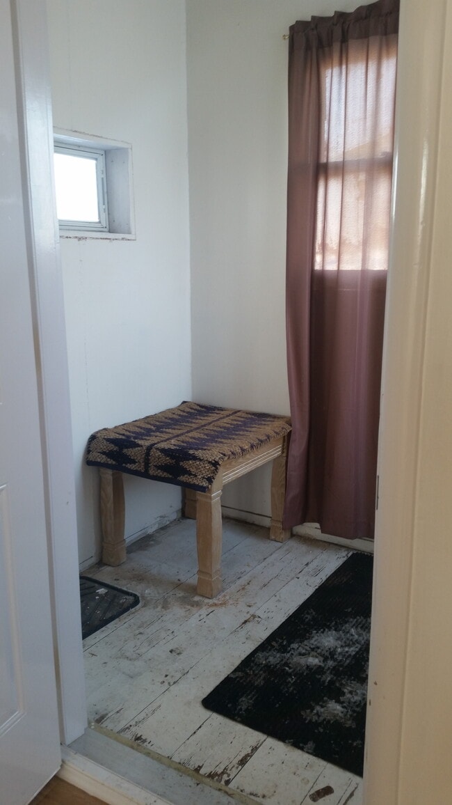 Building Photo - 31 2nd St NW