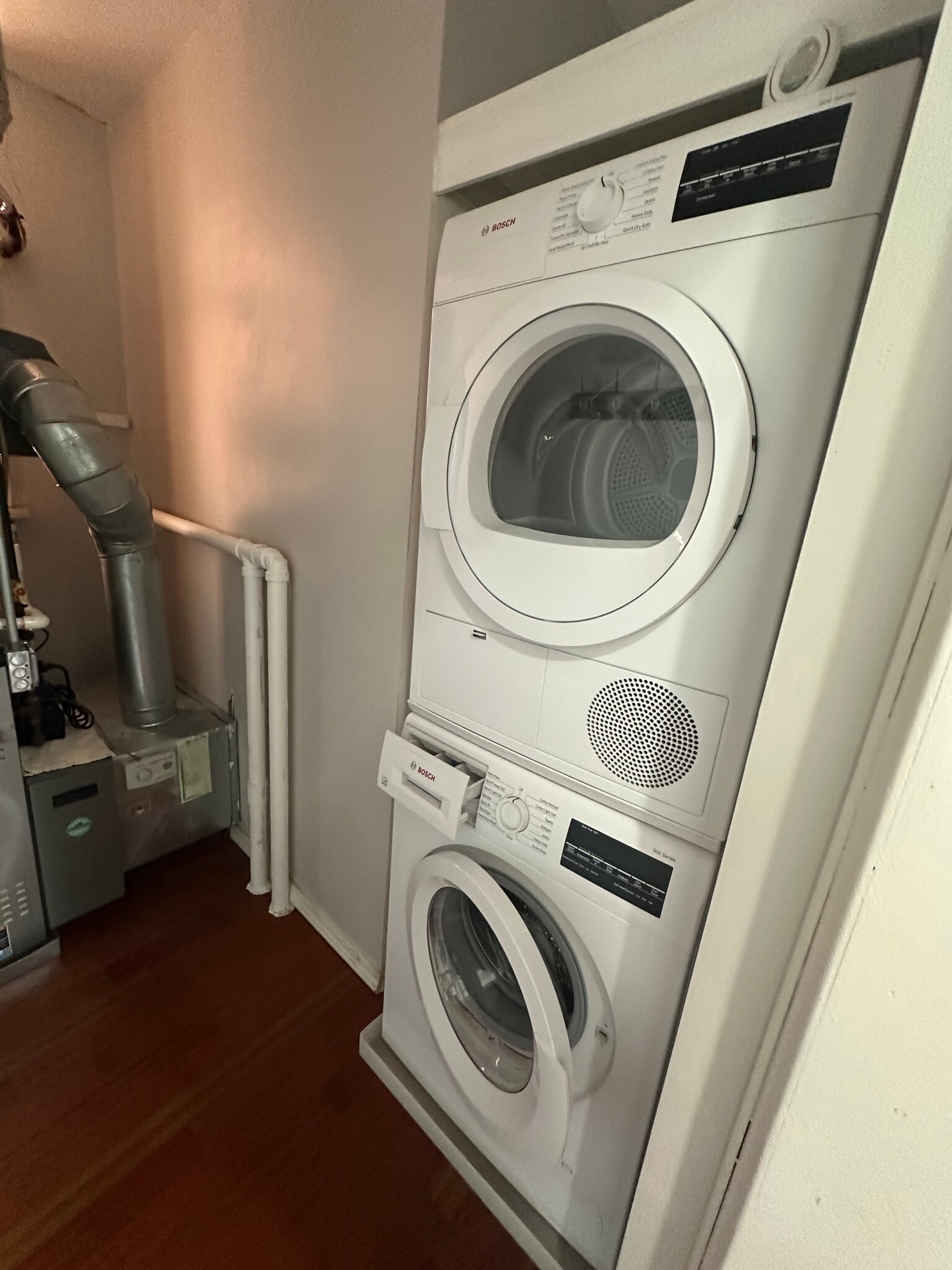 washer and dryer - 2216 W Belmont Ave