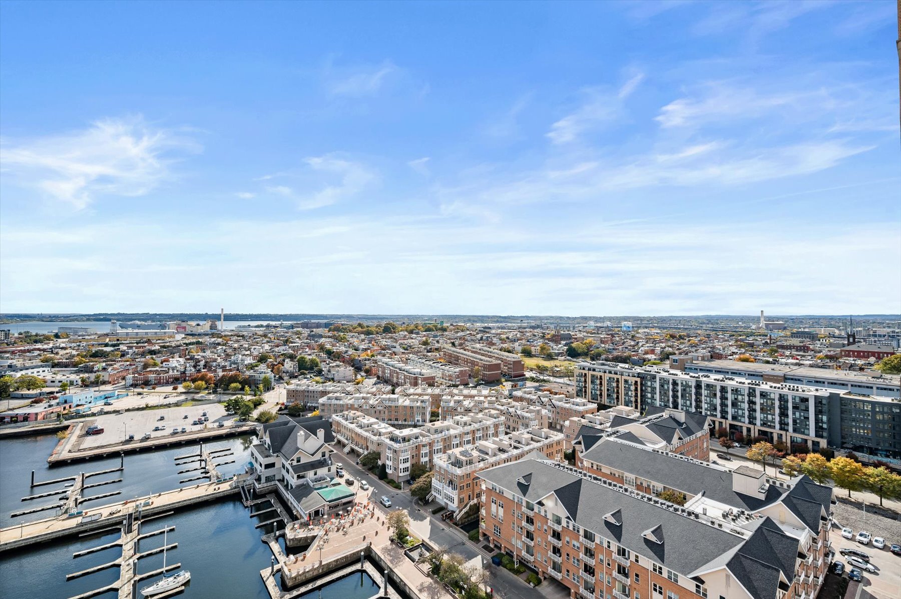 Building Photo - 100 Harborview Dr