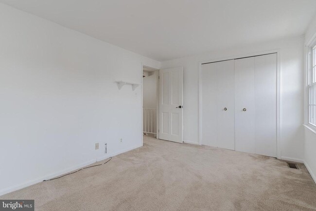 Building Photo - 14405 Black Horse Ct