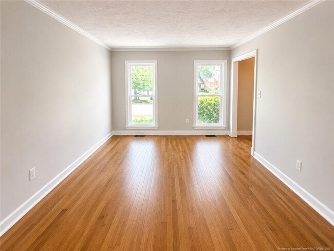 Building Photo - 5800 Lagu Pl