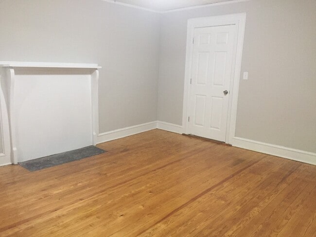 Building Photo - 2 Bed, 1 Bath Home Available in Woodruff