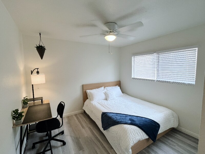 Building Photo - 1070 Grand Ave