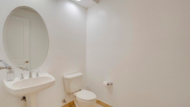 Building Photo - 3055 NW 126th Ave