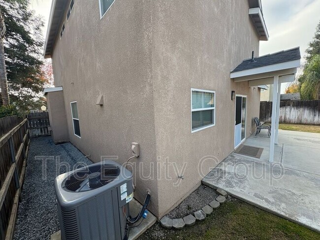 Building Photo - 1155 Meadow Ave