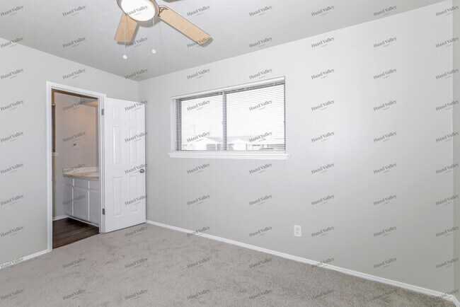 Building Photo - 1424 SW 60th St