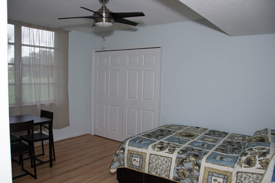 Building Photo - 2651 S Course Dr