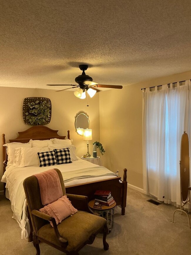 Building Photo - 2157 Watertown Pl