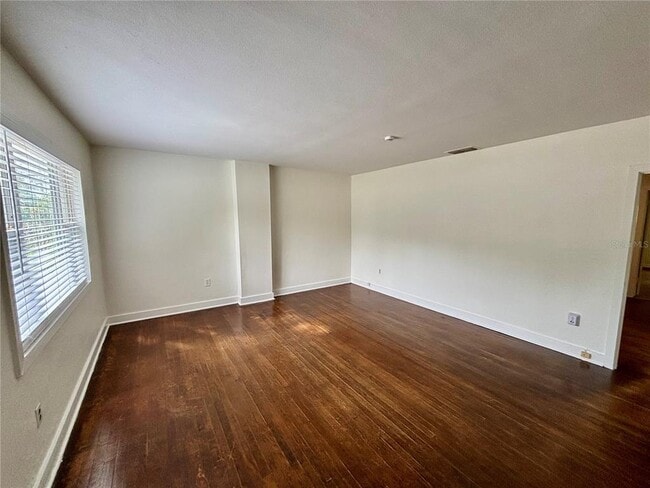 Building Photo - 1219 Lake Highland Dr