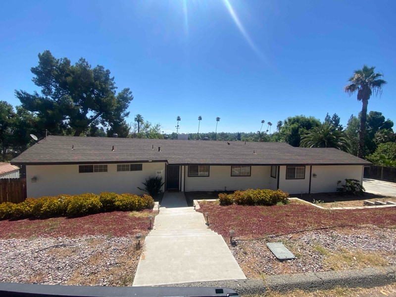 Building Photo - 2128 Oak Crest Dr