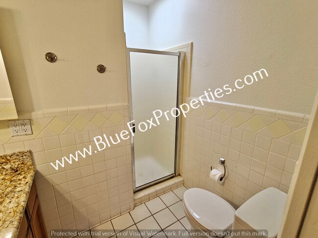 Building Photo - 1201 N Tracy Ave