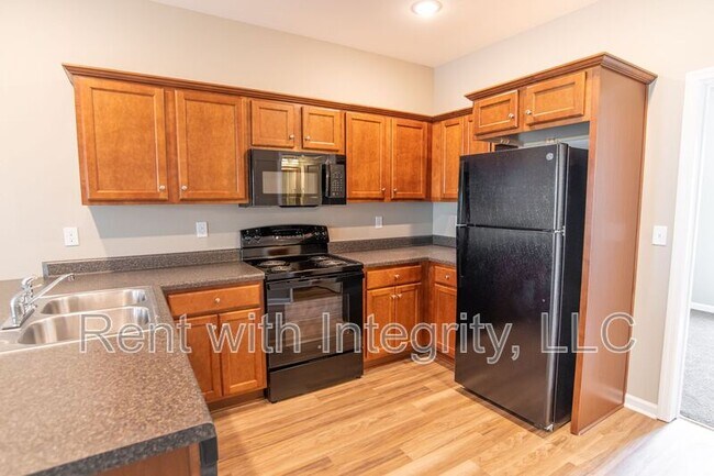 Building Photo - 2200 Del Carmel Way