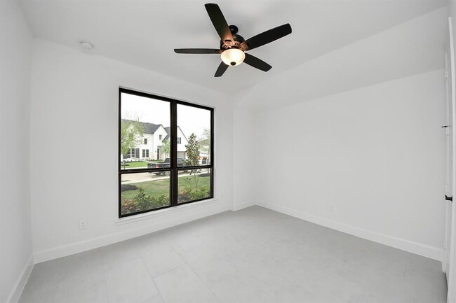 Building Photo - 8706 Incandesce Rise Dr