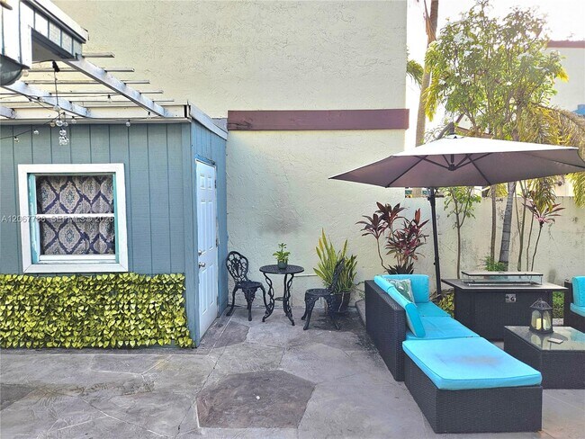 Building Photo - 540 NW 99th Pl