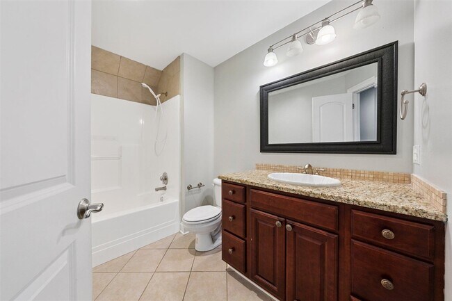 Building Photo - 3630 Amherst Dr