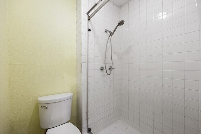 Building Photo - 7418 Boisenberry Ln