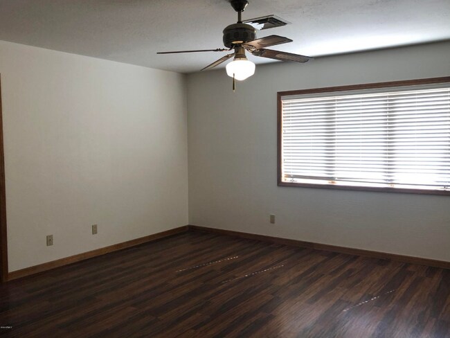 Building Photo - 6445 E Wildcat Dr