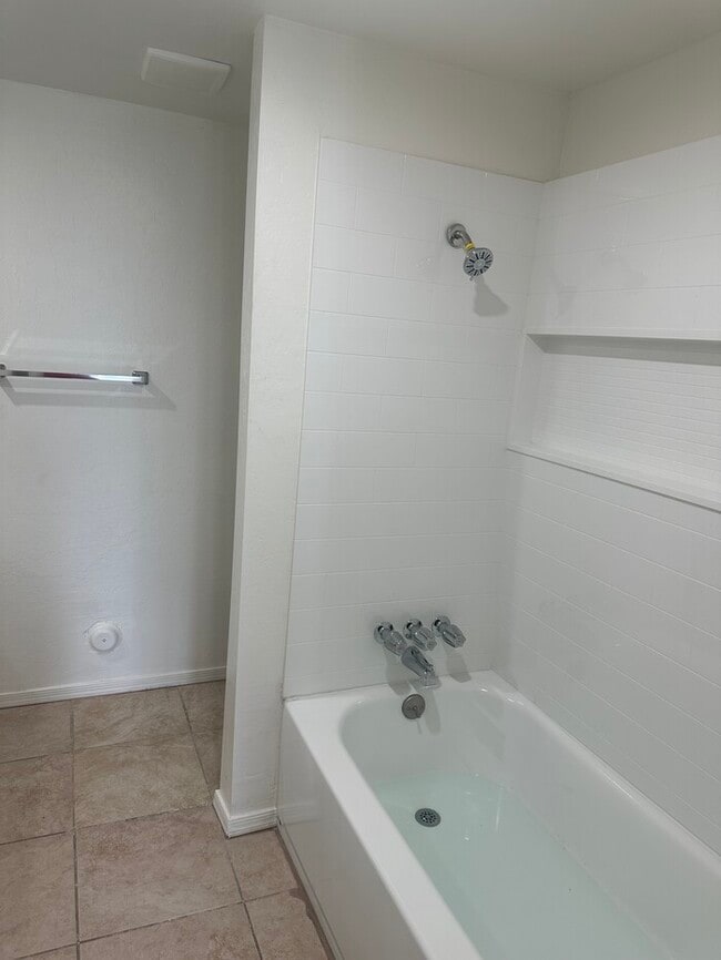 Building Photo - 8424 W Monterosa St