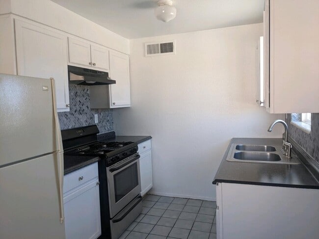 Building Photo - 11232 Wharf Cove Dr