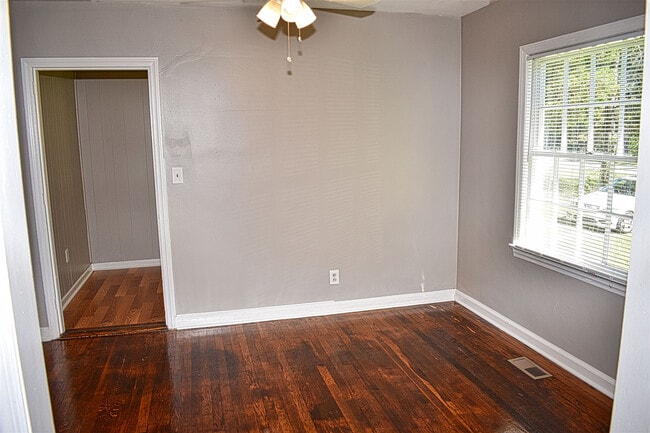 Building Photo - One Step Away from your DREAM HOME! Apply now.